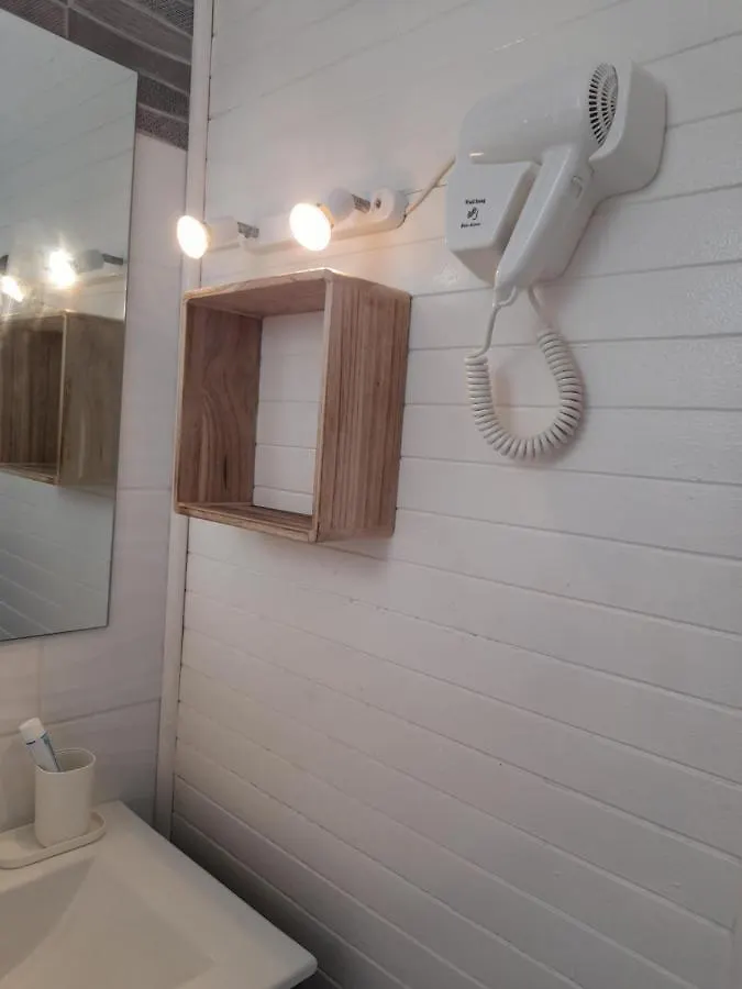 10 Sony Location F3 Mezzanine Apartment Sainte-Anne